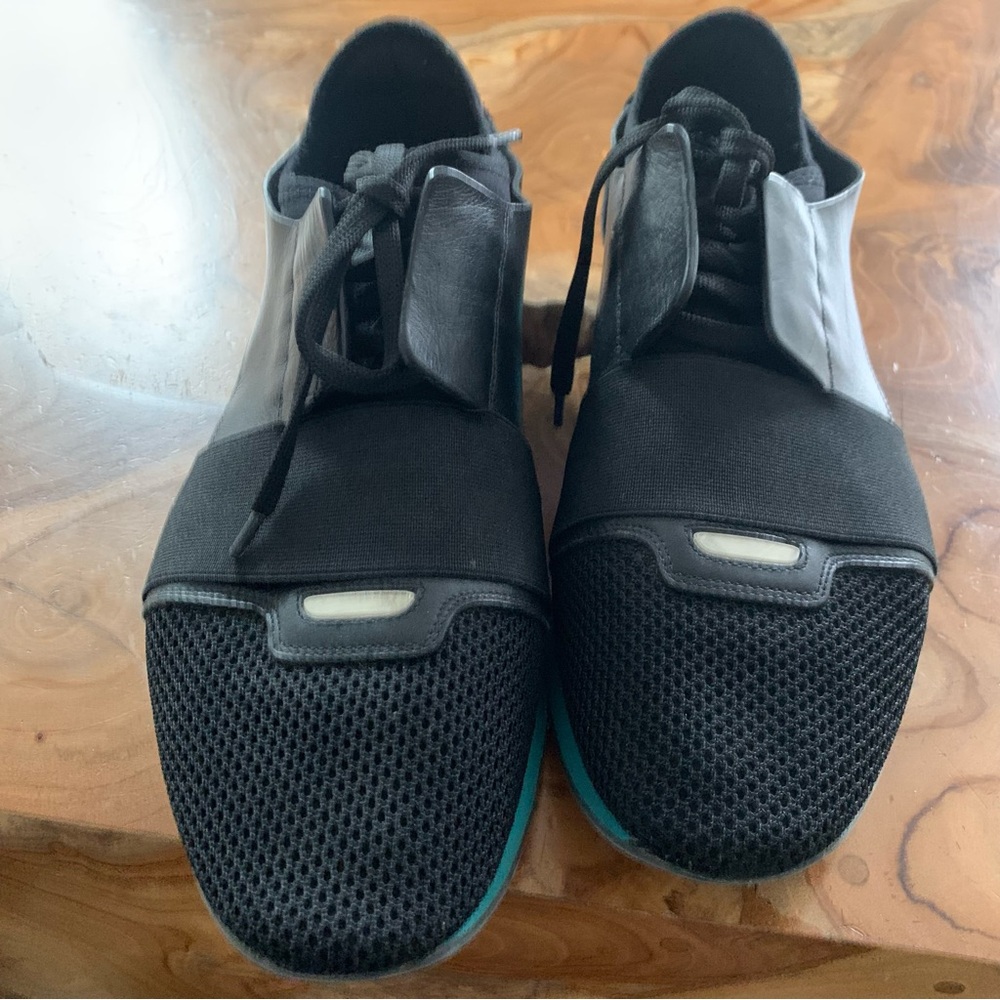 Preowned sneakers